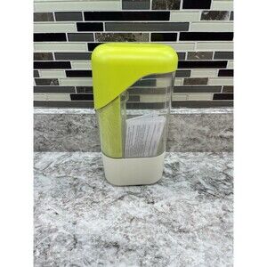 Pampered Chef 100184 Herb Keeper / New Without Box